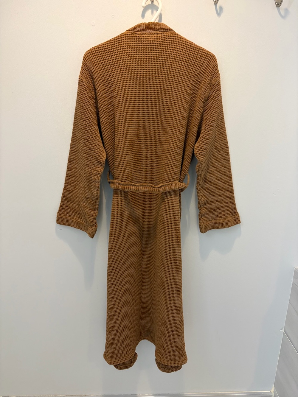 Coyuchi Unisex Organic Waffle Robe - Camel L/XL - Picture 3 of 6